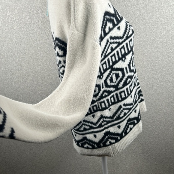 RD Style Black & Cream Tribal Oversized V-Neck Long Sleeve Knit Sweater Size XS - Picture 4 of 8